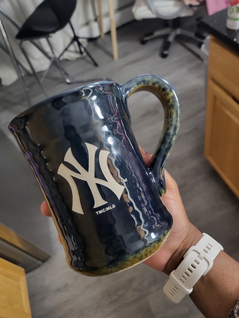 NWOT New York Yankees MLB Navy Blue Mug